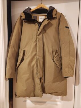 Men’s Khaki Long Puffer Coat with Hood